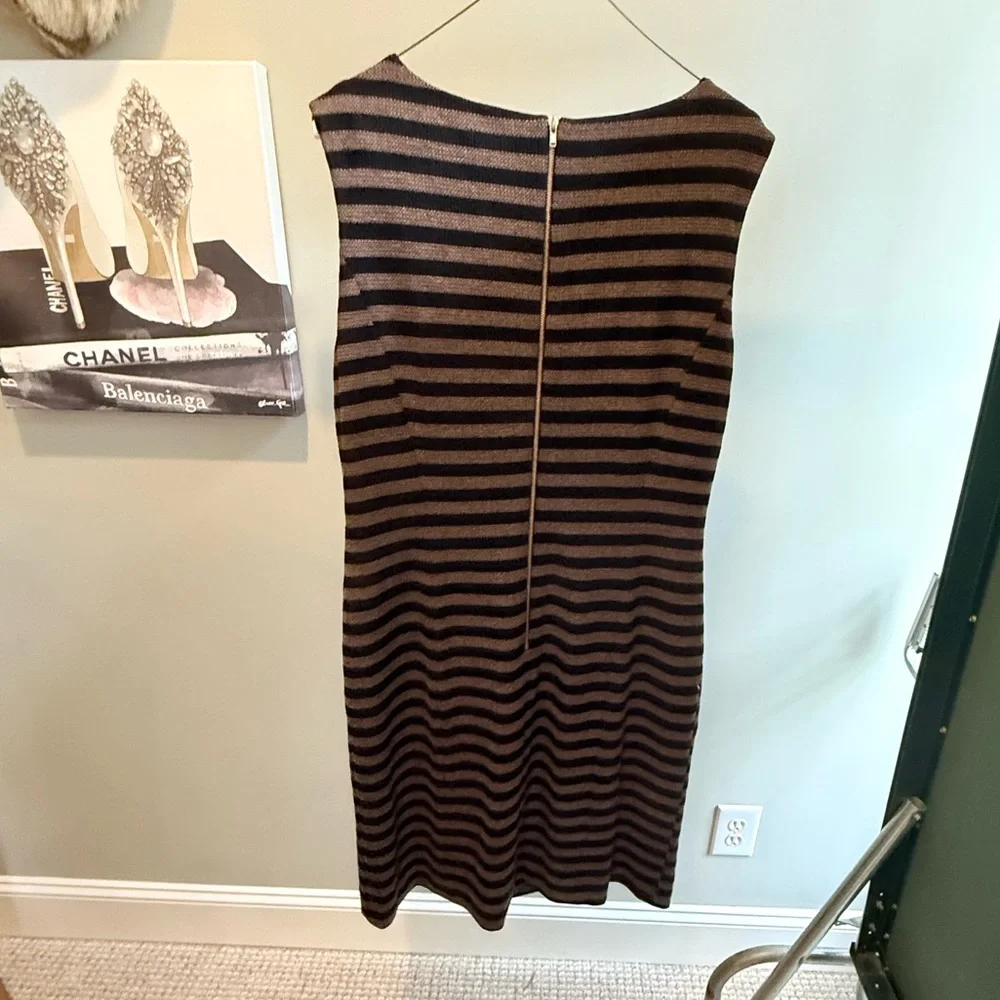 Tahari Black/Tan Asymmetrical Striped Sleeveless Shift Dress Size 12/Large $150